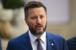 Dlh Bratislavy narástol o 53 miliónov eur. Matúš Vallo útočí na poslanca varujúceho pred dlhovou špirálou
