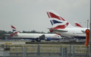 Koniec lacného lietania? Aerolínie sa chystajú trestať cestujúcich: Toto je dôvod