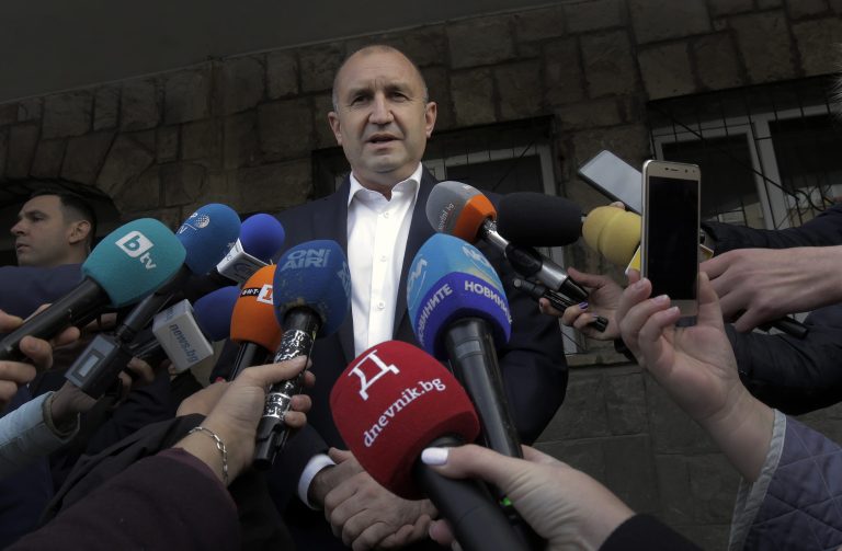 Bulharský prezident  Rumen Radev. Foto: TASR/AP