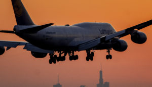 Zelené peniaze? Pravidlo, že viac financií sa rovná viac oxidu uhličitého, neplatí