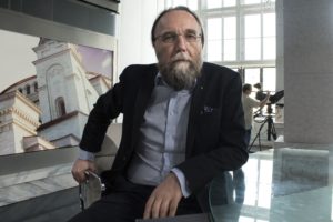 Útok na Irán pobúril ruských jastrabov. S Trumpom už nechcem mať nič spoločné, tvrdí Dugin