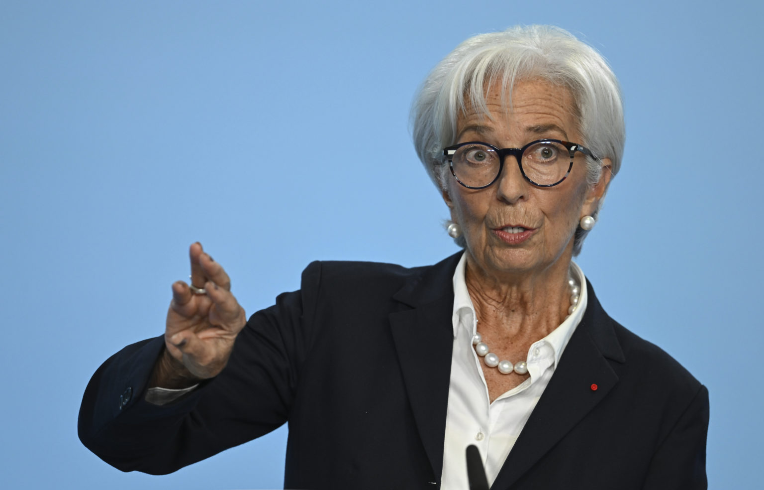 Prezidentka Európskej centrálnej banky (ECB) Christine Lagardeová v sídle ECB vo Frankfurte nad Mohanom. FOTO TASR/AP