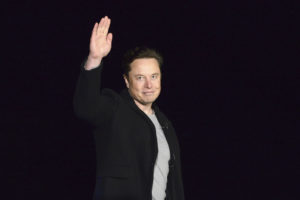 Elon nesmie prejsť. Čo vyvolal Muskov článok v Nemecku