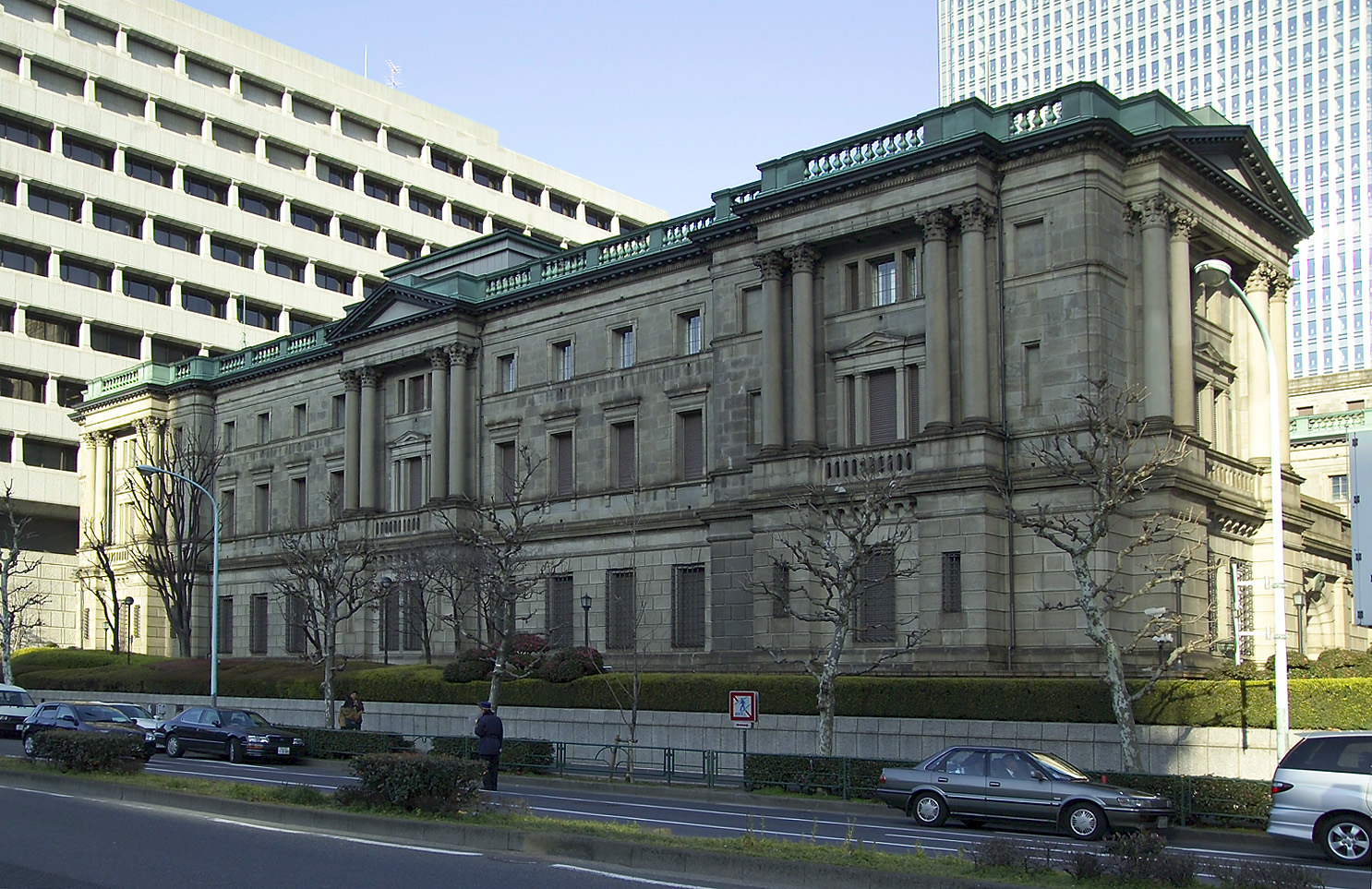 Budova ústredia Japonskej centrálnej banky v Tokiu. Zdroj:  Wikipedia