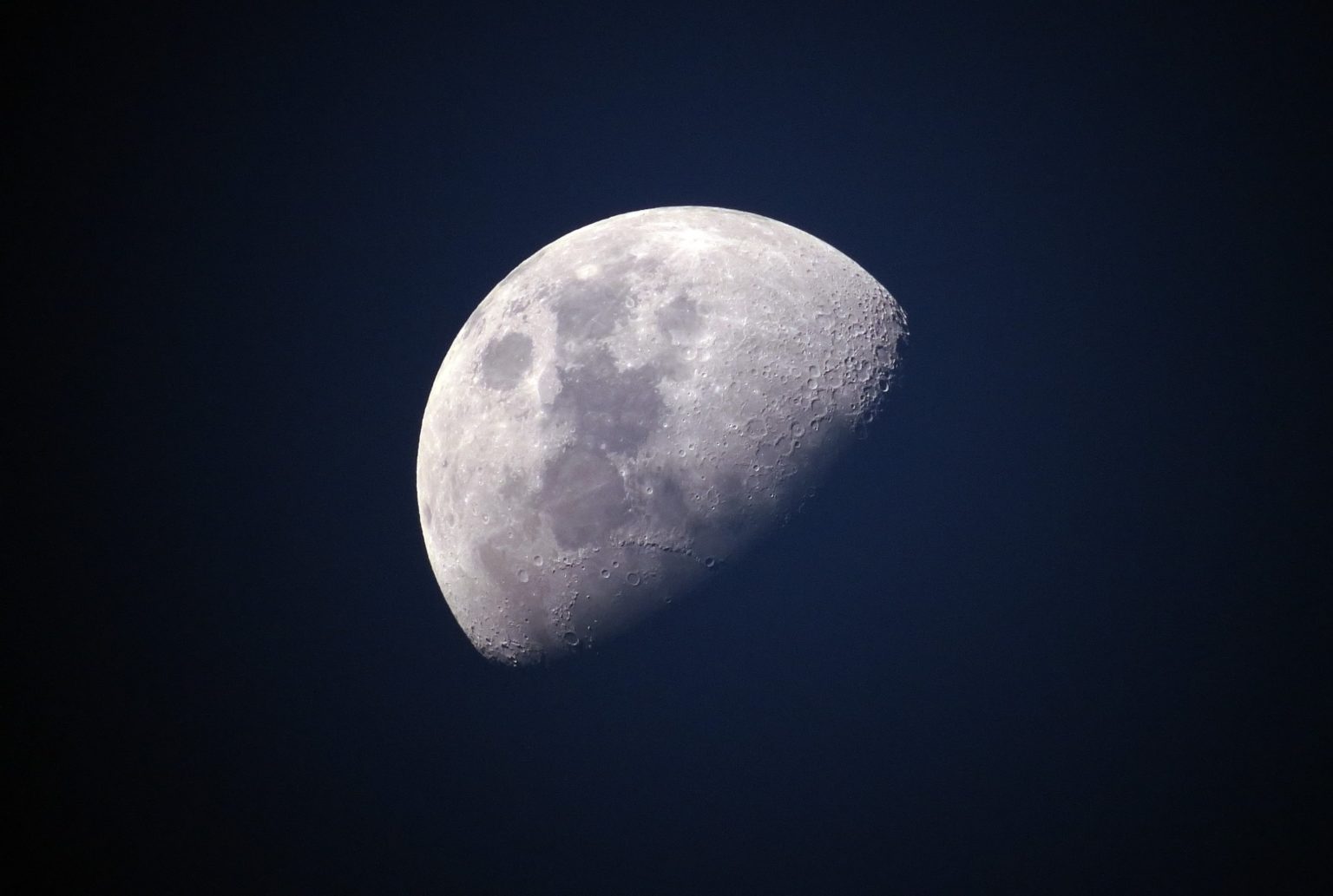 Mesiac. Ilustračná snímka. Foto: Pixabay.com