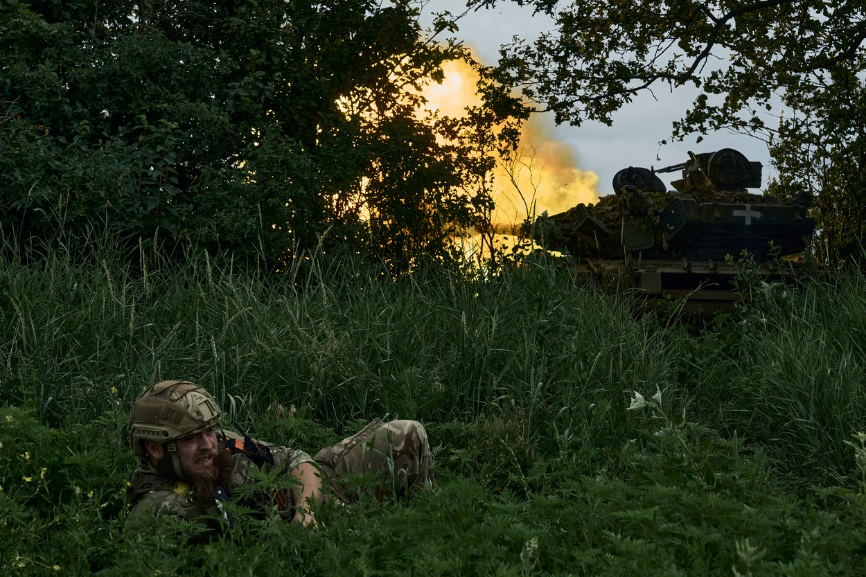 Ukrajinský tank páli na ruské pozície. Foto: Profimedia