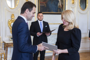 Aktivistický verzus riadny výkon verejnej moci. Ako progresívci unášajú štát