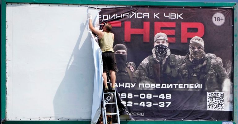 Krátko po vzbure boli v ruských mestách odstránené propagandistické billboardy žoldnierskej skupiny Vagner. Foto: Profimedia.sk