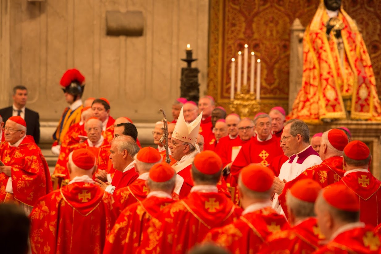 Pápež s kardinálmi v roku 2015. Foto: Bohumil Petrík/CNA
