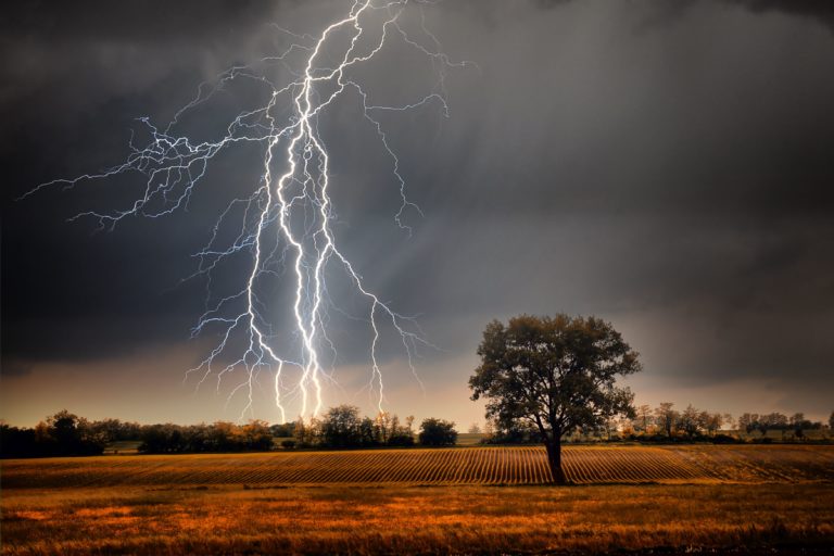 Dnes bude slnečno, no popoludní očakávajte búrky. Zdroj: Getty images
