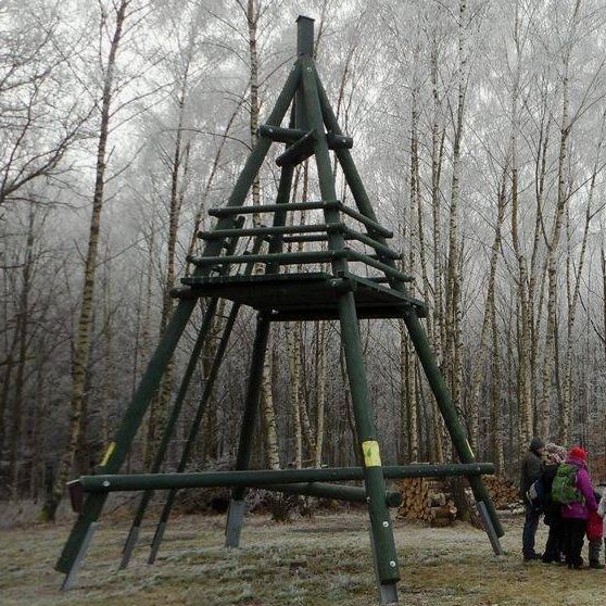 Nešťastie v detskom tábore. Z rozhľadne spadli deti. Foto: FB Triangl Markvartice