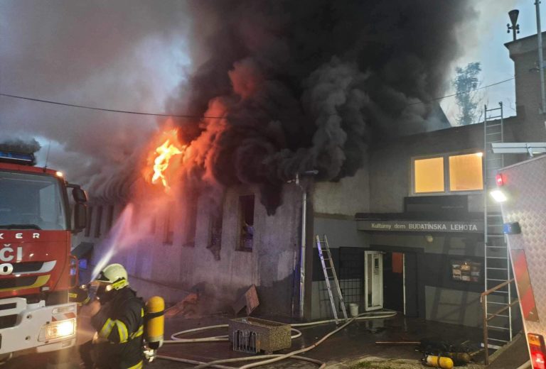 Požiar disco clubu v Budatínskej Lehote. FOTO: polícia