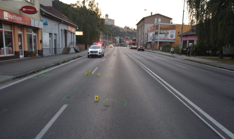 Tragická nehoda v Trenčíne. Foto: Polícia SR - Trenčiansky kraj/Facebook
