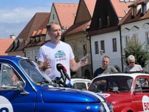 Matovič to má stále nahnuté, ale nevzdáva sa. Drahou nevestou sa môže stať SNS