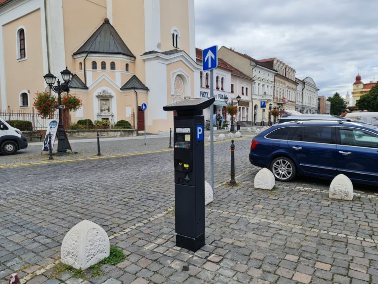 Parkovací automat na námestí v Rimavskej Sobote. Foto: Branislav Caban
