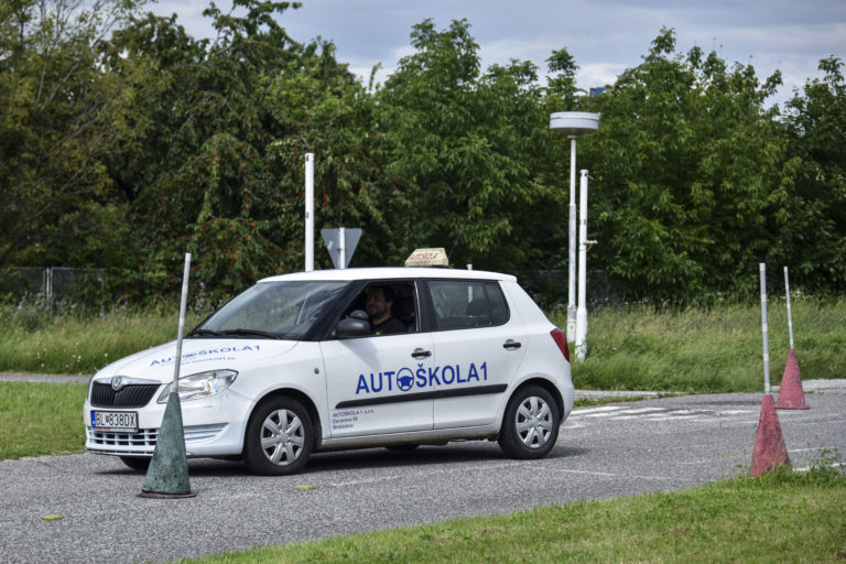 Slovenské autoškoly ochromil výpadok systému
