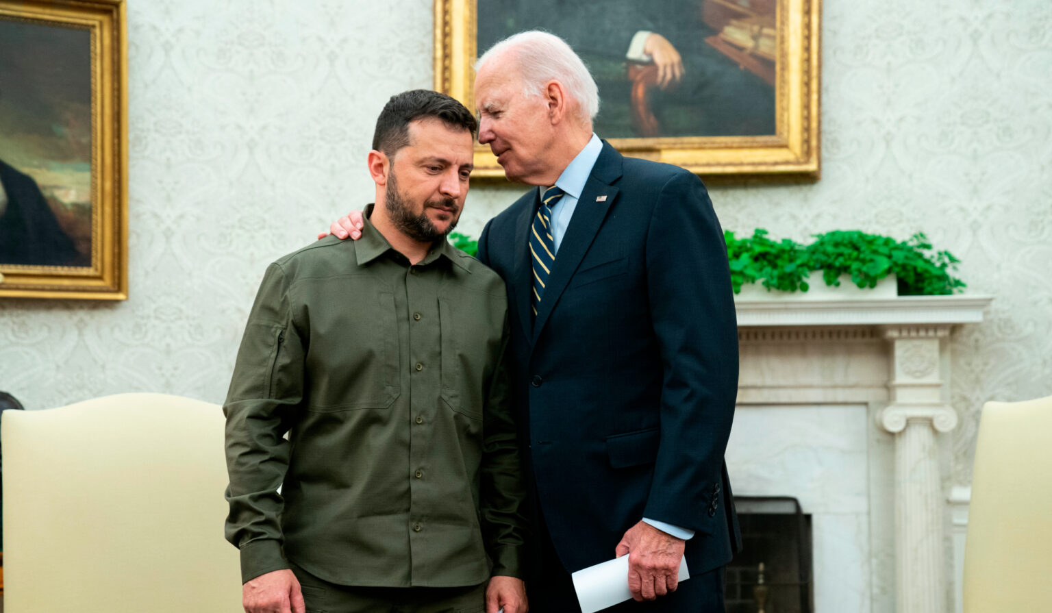 Joe Biden a Volodymyr Zelenskyj.
Foto TASR/AP