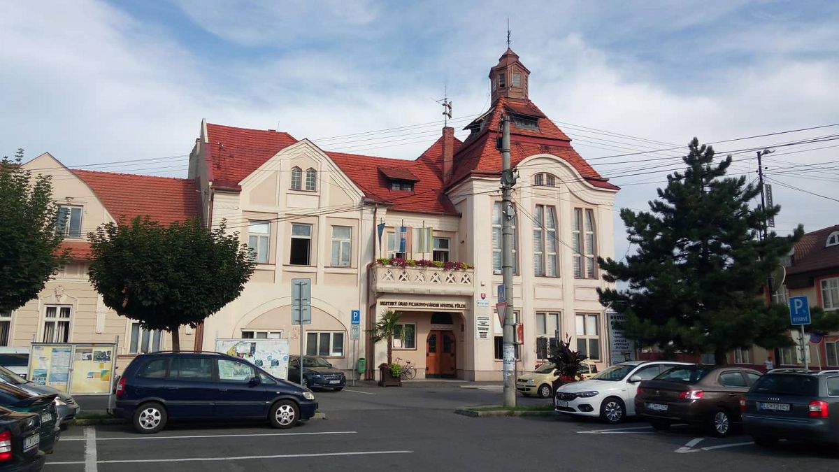 Radnica vo Fiľakove – aktuálne sídlo mestského úradu. Foto: Branislav Caban.