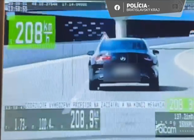 Polícia vyzývame vodičov, aby jazdili zodpovedne a neohrozovali svojou jazdou ostatných účastníkov cestnej premávky. Foto: Polícia