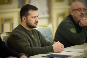 Ukrajina prehráva boj s korupciou. Zodpovednosť má Zelenskyj, myslia si Ukrajinci