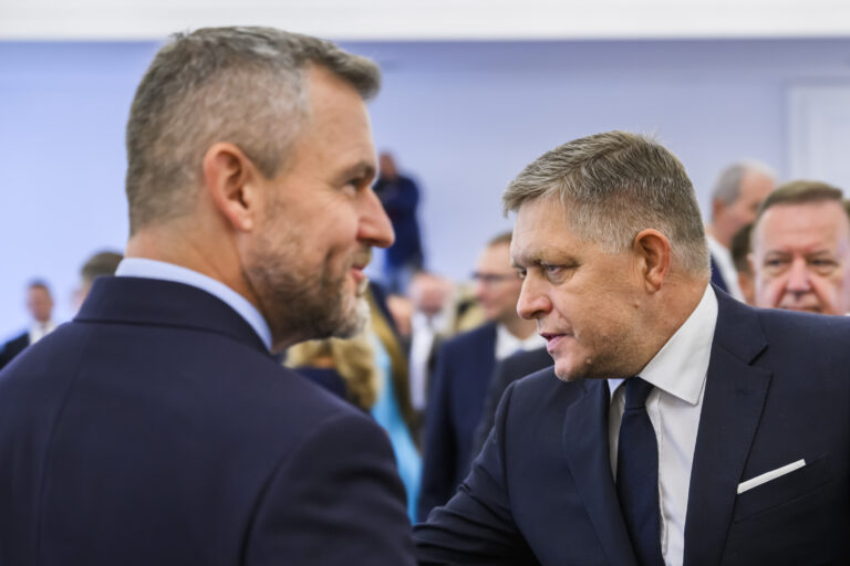 Peter Pellegrini a Robert Fico. Foto: Jaroslav Novák/TASR