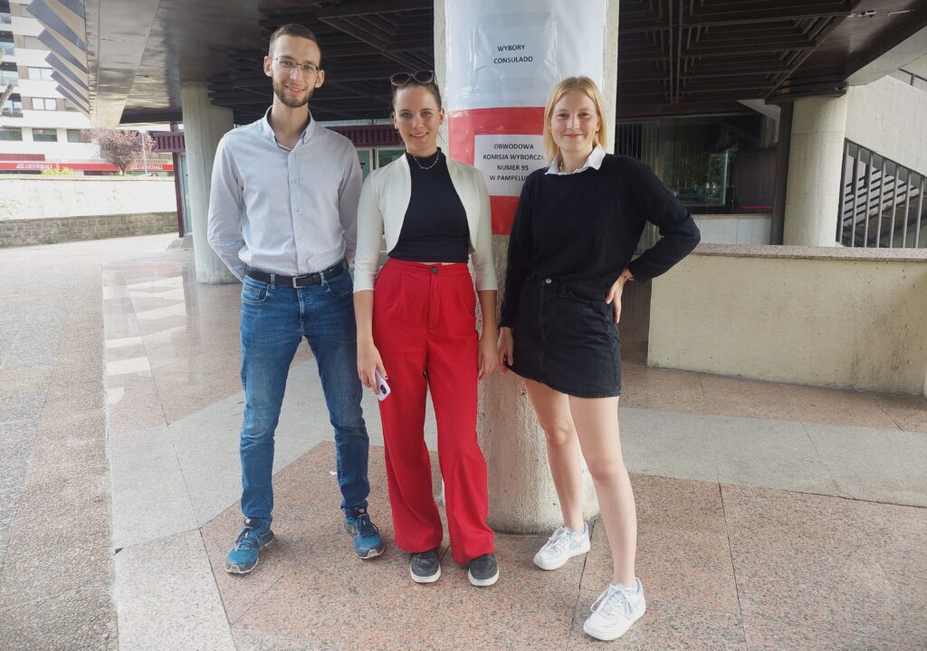 Poľskí študenti v zahraničí taktiež využili svoje právo hlasovať vo voľbách. Foto: Súkromný archív