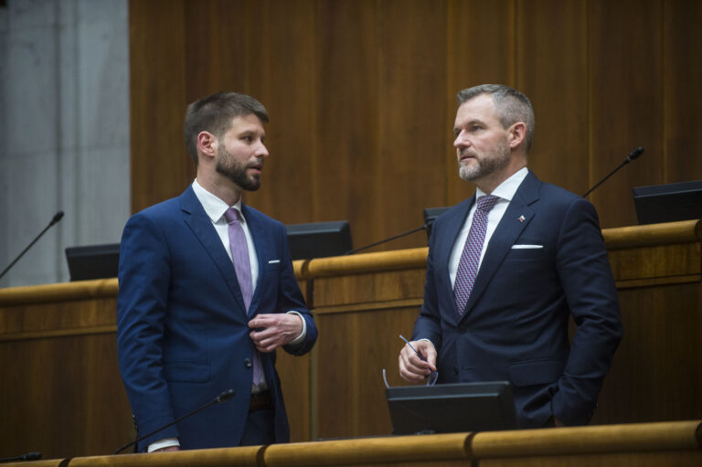 Michal Šimečka a Peter Pellegrini. Foto: Jakub Kotian/TASR