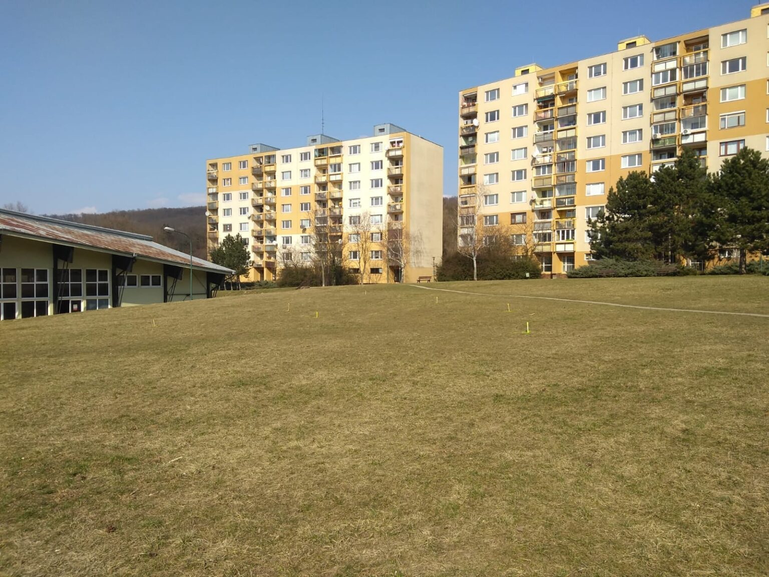 V ponuke je aj nehnuteľnosť z Bratislavy. Foto: MČ Lamač 