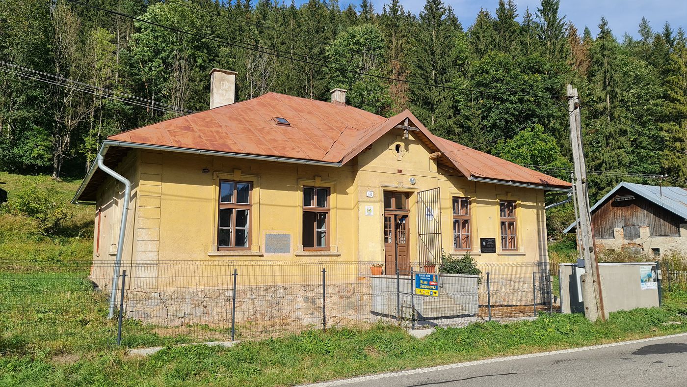 Bývalá pošta v Červenej Skale, rodný dom Kláry Jarunkovej. Foto: Branislav Caban