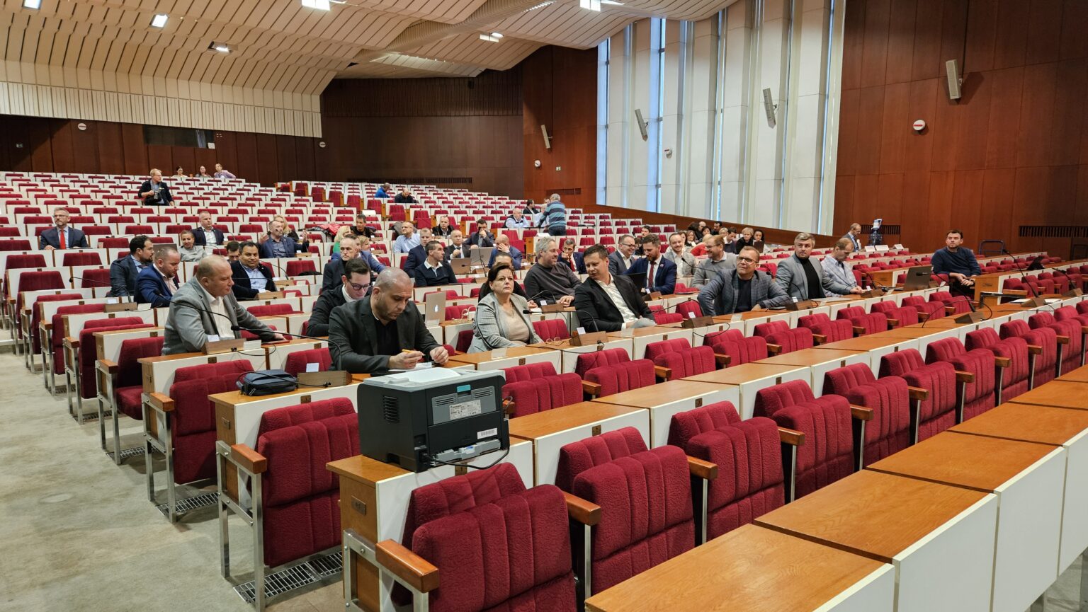 Schváli nakoniec v tomto roku mestské zastupiteľstvo v Košiciach zvýšené dane a poplatky? Foto: Boris Macko