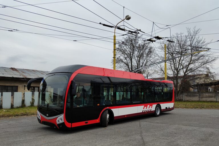 Parciálne trolejbusy by spoločne s novými traťami a meniarňami zamedzili výpadku elektrickej dopravy. Foto: DPMP