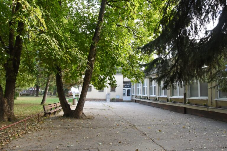 Základná škola na ulici Dlhé Hony v Trenčíne. Foto: Mesto Trenčín