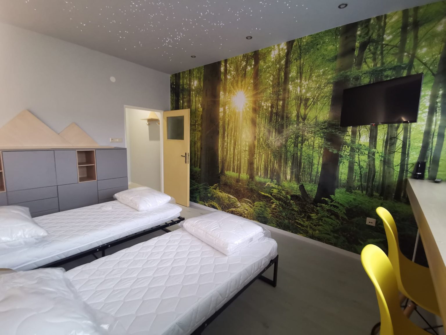 Prešovská nemocnica sa môže pýšiť nádhernou izbou pre rodičov ťažko chorých detí. Foto: Strážni anjeli