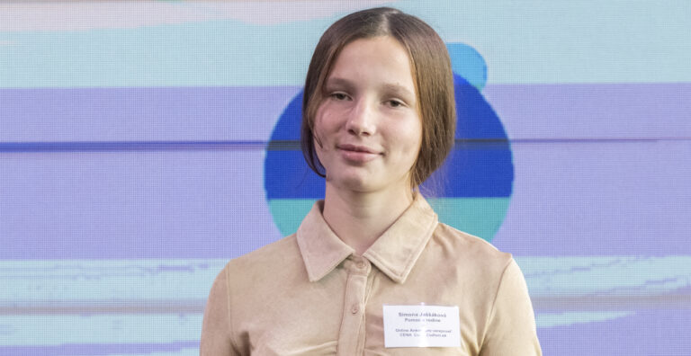 Simona si prevzala dve ocenenia. Jedno v kategórii Online anketa pre verejnosť Ľudia ľudom a Pomoc v rodine. Foto: TASR/Martin Baumann