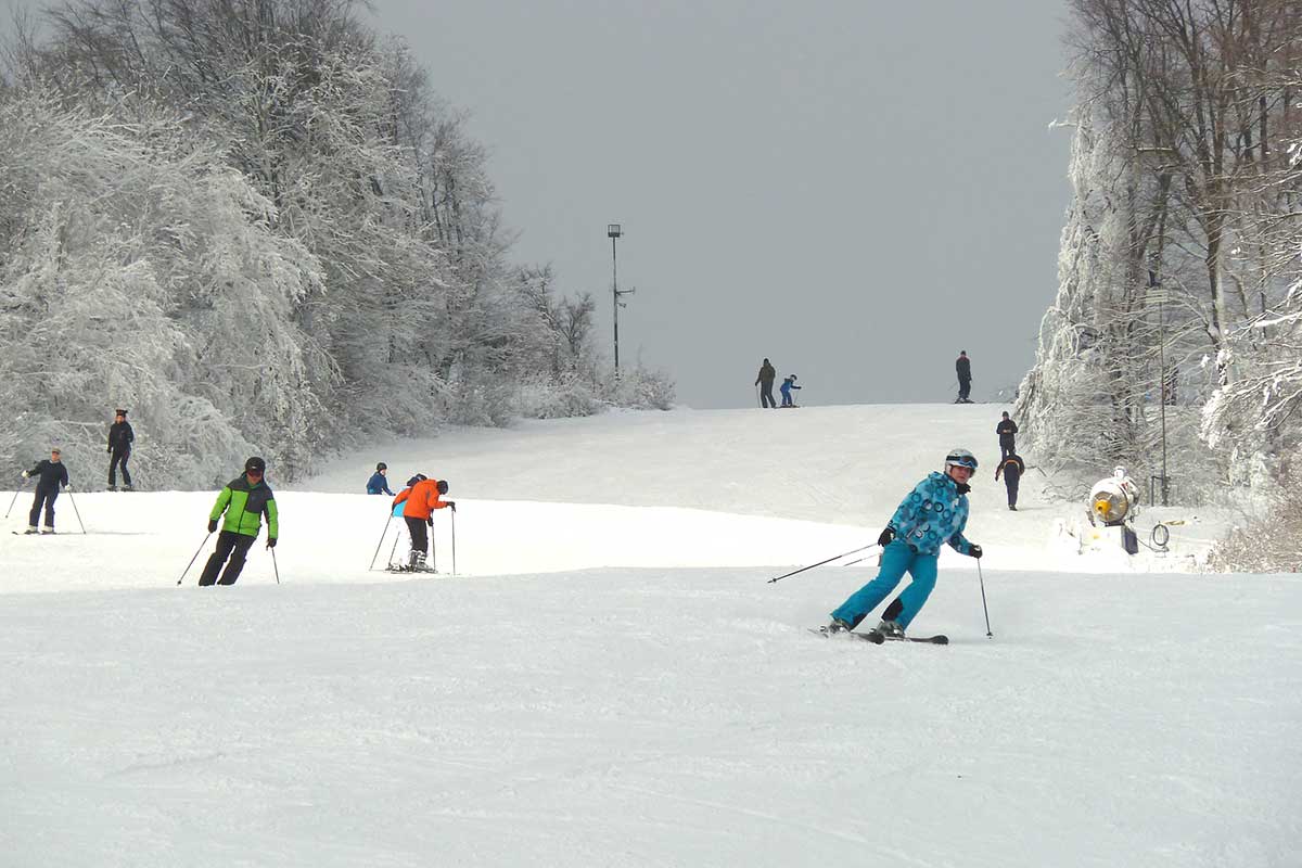 Lyžiarsky areál Bezovec je len hodinku od Bratislavy, Foto: Bezovec sky
