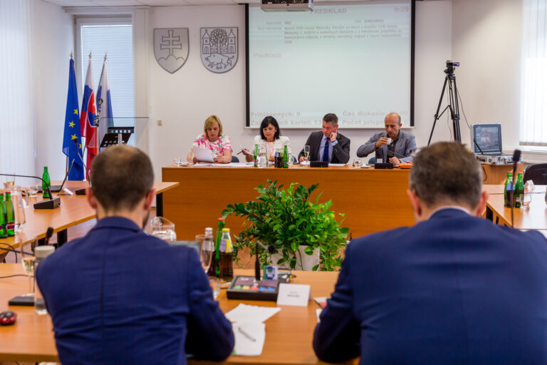 Poslanci mestského zastupiteľstva schválili zvýšenie dane z nehnuteľností. Foto: Mesto Malacky