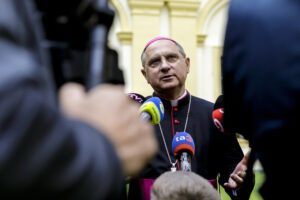 Biskupi kritizujú Druckerovu novelu, odmietajú zmeny pohlavia vo vysvedčeniach