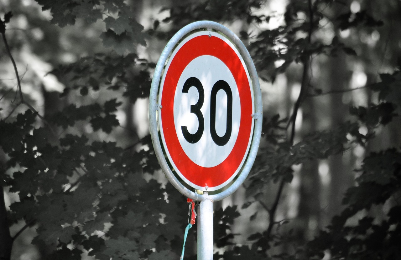 Nové pravidla značenia povolenej rýchlosti začnú platiť od 1. apríla. Foto: Pixabay