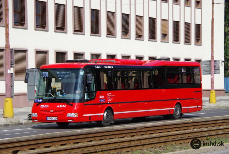 Linka 550 na Račianskej ulici. Foto: imhd.sk