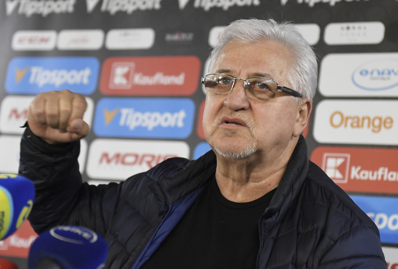 Legenda slovenského hokeja Vincent Lukáč. Foto: TASR/ František Iván