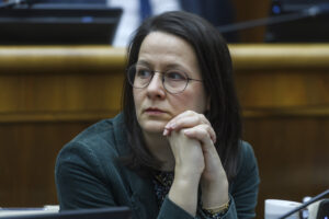 Števulová: Šimečkovu mamu sme riešili na klube. PS sa tvári, že on s tým nič nemá, kritizuje Gašpar