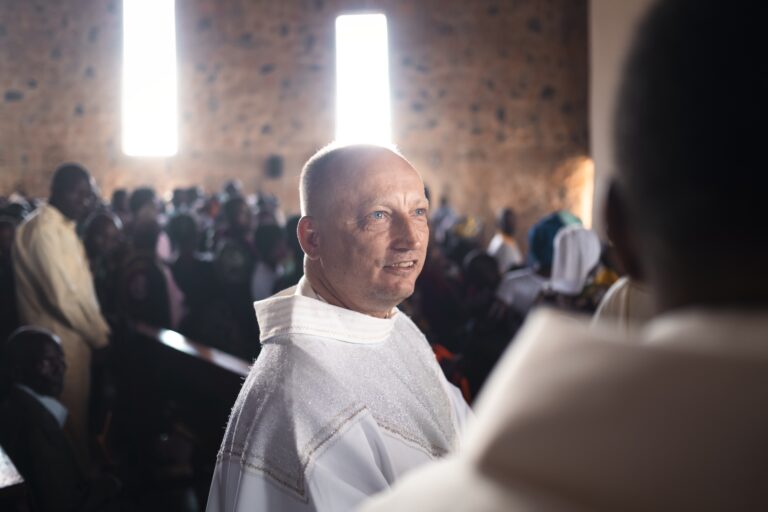 Kňaz Peter Majerník. Foto: Timotej Križka