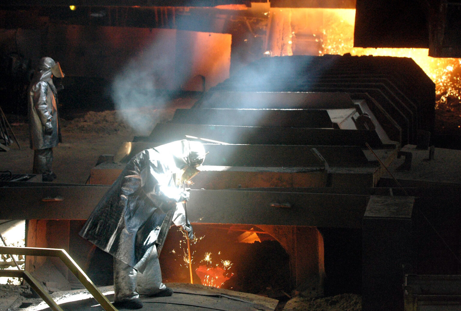 Odpich surového železa v prevádzke Vysoké pece v U. S. Steel Košice Foto: František Iván/TASR
