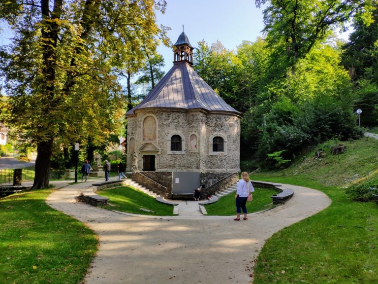 Marianka, Kaplnka Svätej studne. Foto: Pixabay