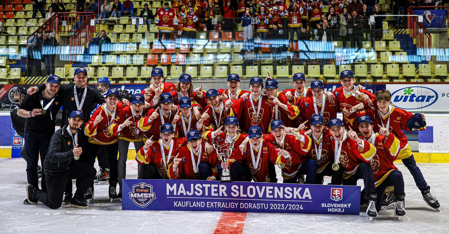 Uplynulý týždeň priniesol do trenčianskeho hokeja tri medaily. Foto: Terka Sabová