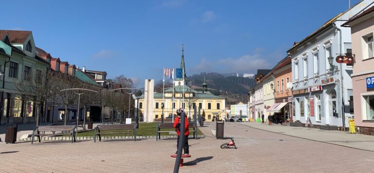 Hviezdoslavovo námestie v Dolnom Kubíne. Foto: dolnykubin.com