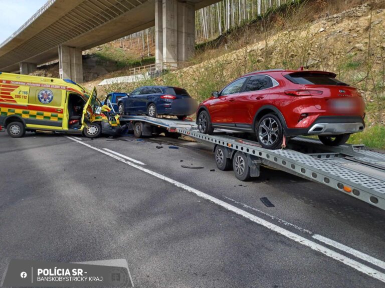 Tragická nehoda pri Mýtnej. Foto: Polícia SR - Banskobystrický kraj