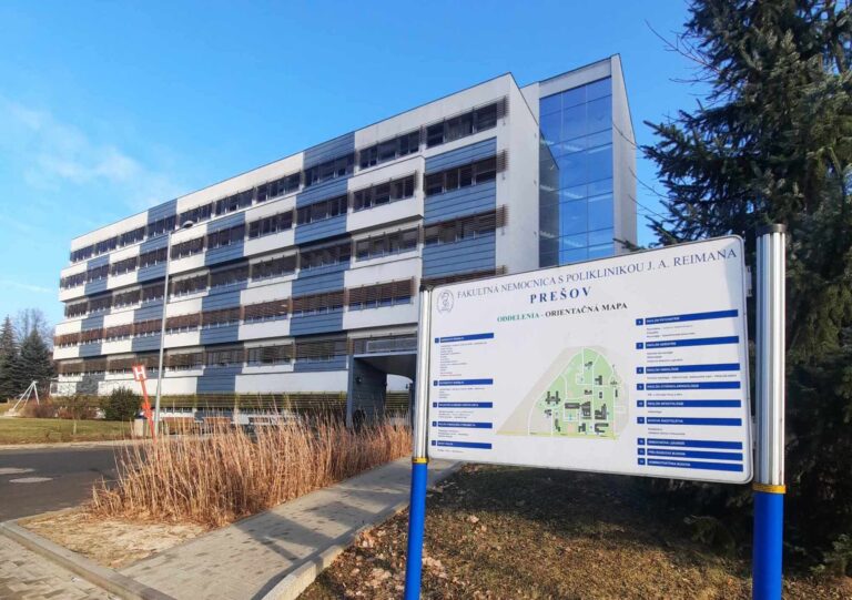 Po polroku zrušili vo fakultnej nemocnici zákaz návštev. Foto: Redakcia