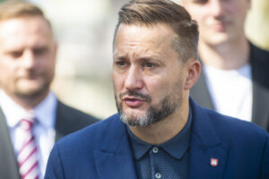 Vallovcom dochádza para. A môže to byť pre Matúša Valla problém