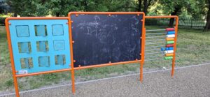 Výtržníctvo na ihrisku pre hendikepované deti alebo nekvalitná robota?